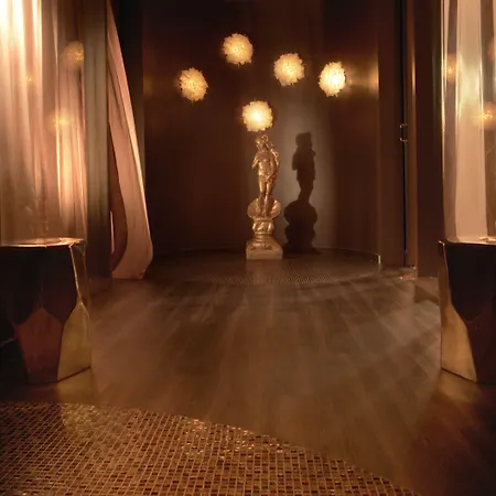 Augusta Club & - Adults Only