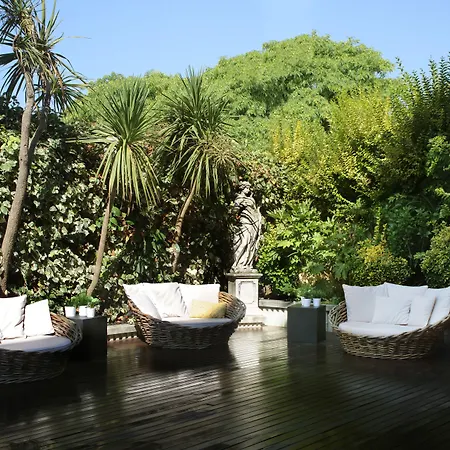 Augusta Club & - Adults Only