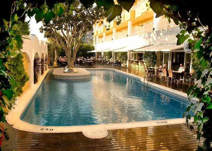 Augusta Club & - Adults Only מלון יורט דה מאר