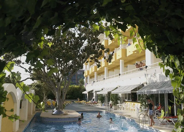 Augusta Club & - Adults Only 4* יורט דה מאר
